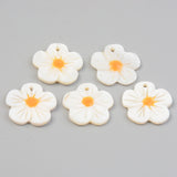 Natural Freshwater Shell Pendants, Flower, Seashell Color, 19.5~20.5x20~21x2.5cm, Hole: 1.5mm, 2pc/Set